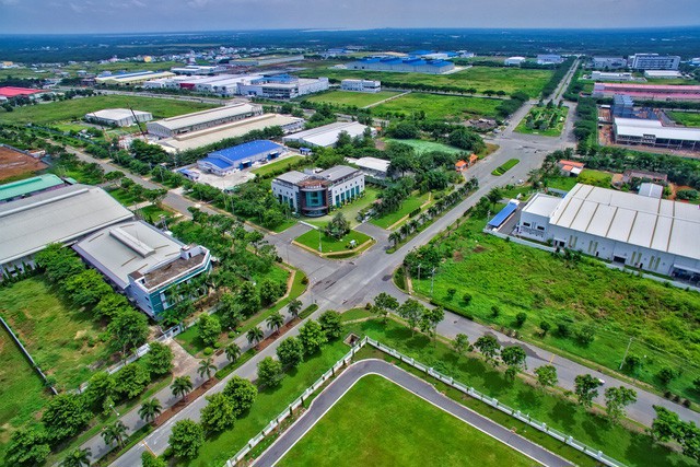 Phê duyệt danh sách ngắn Gói thầu: Thi công san nền và đắp dải cây xanh xung quanh lô CN1 (6,7ha)- giai đoạn 3 (60ha) Dự án: Đầu tư xây dựng và kinh doanh kết cấu hạ tầng KCN Yên Mỹ, tỉn Hưng Yên