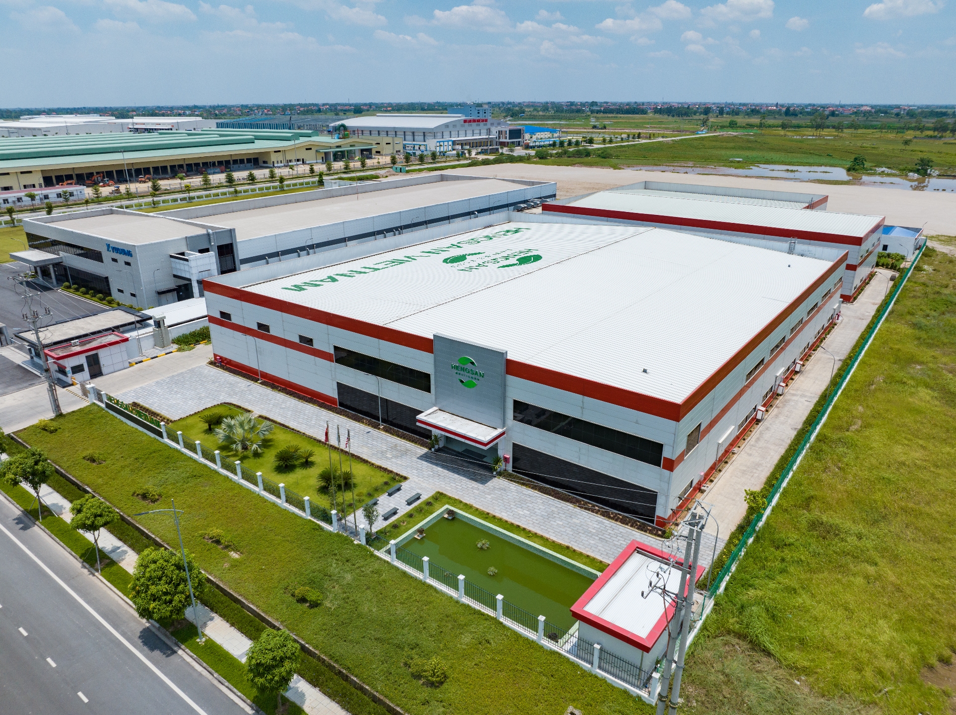 Cảnh quan khu công nghiệp 99